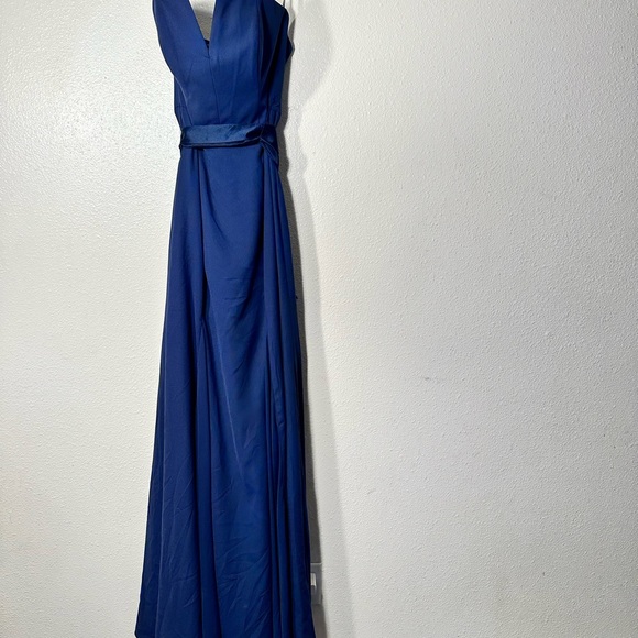 COPY - VERA WANG 'White' Bridesmaid Prom V-Wire Crepe Mermaid Dress midnightblu… - Picture 16 of 17